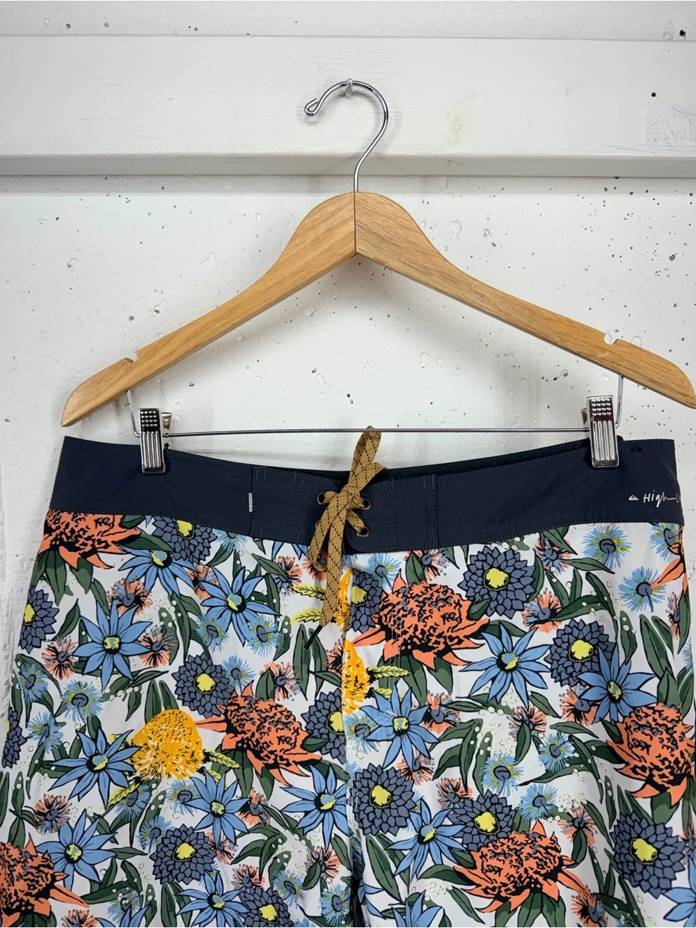 Quicksilver Men’s size 36 50th Anniversary Floral High Line Board Shorts